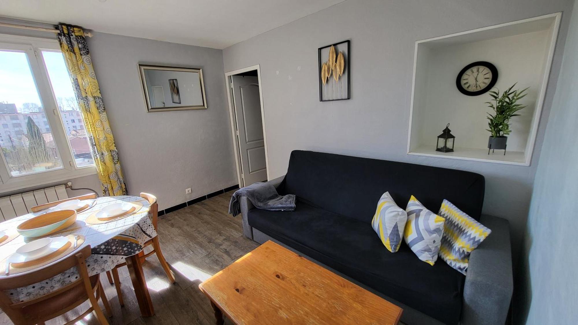 Les Tourterelles D'Avignon Apartment Екстериор снимка