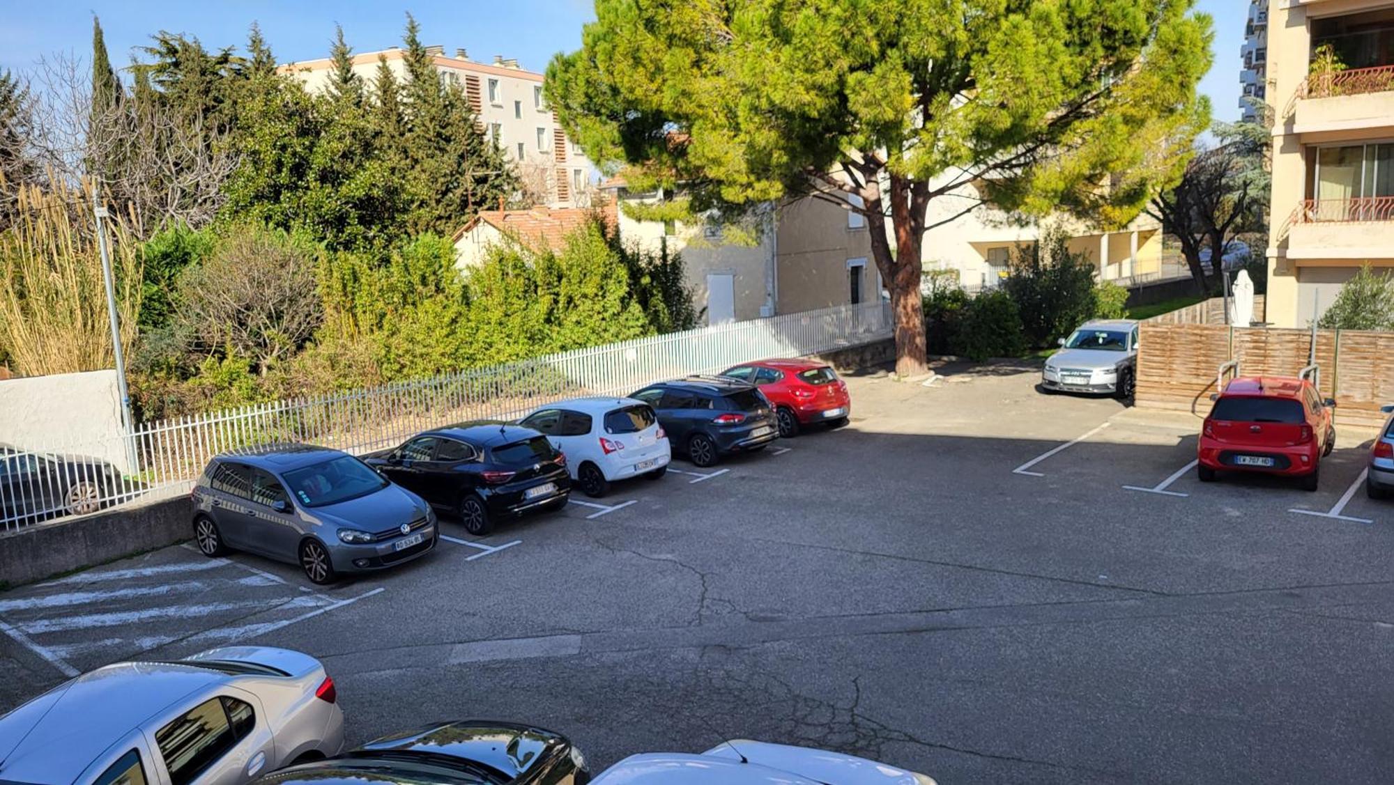 Les Tourterelles D'Avignon Apartment Екстериор снимка